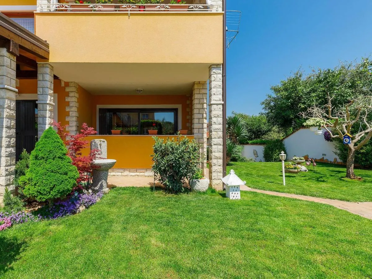 Apartment Tiziana-3 By Interhome ウマグ