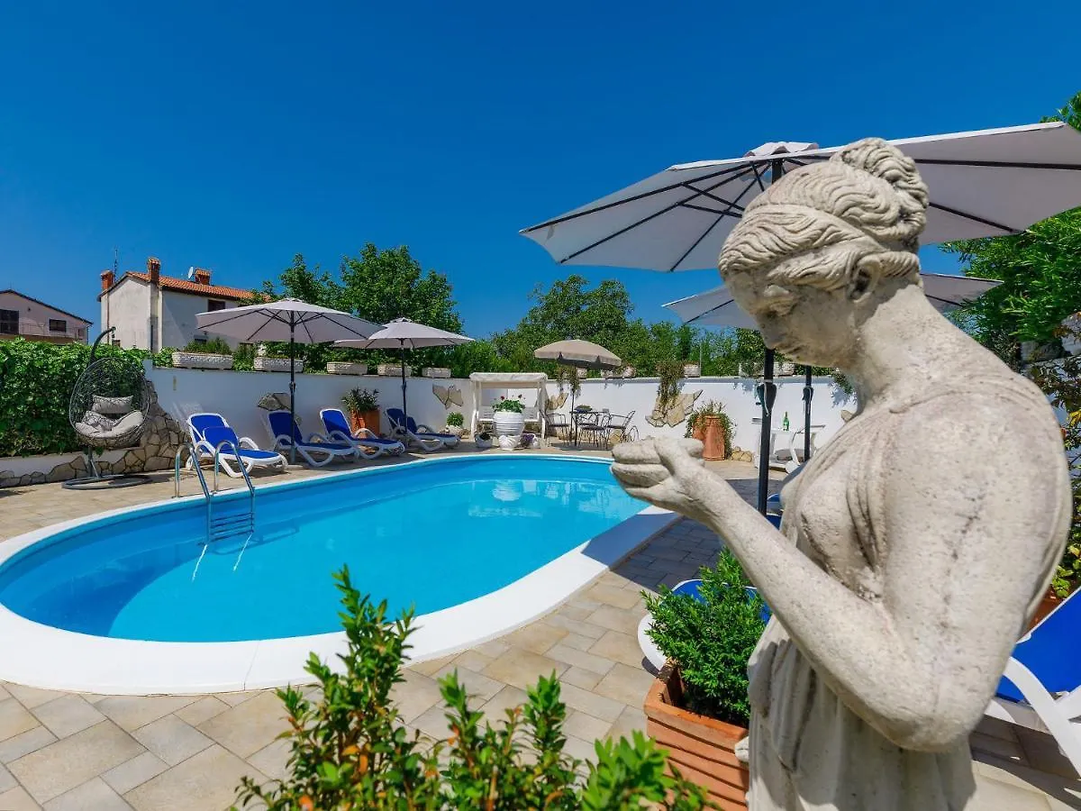 Apartment Tiziana-3 By Interhome ウマグ